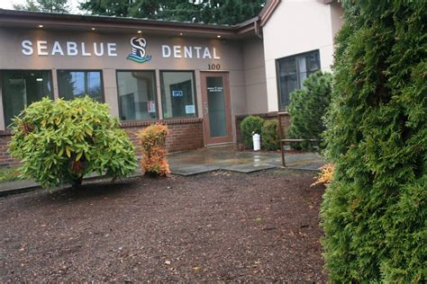 Dentist in Kent .